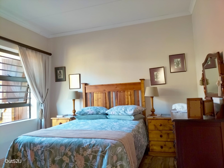 4 Bedroom Property for Sale in Fraaiuitsig Western Cape